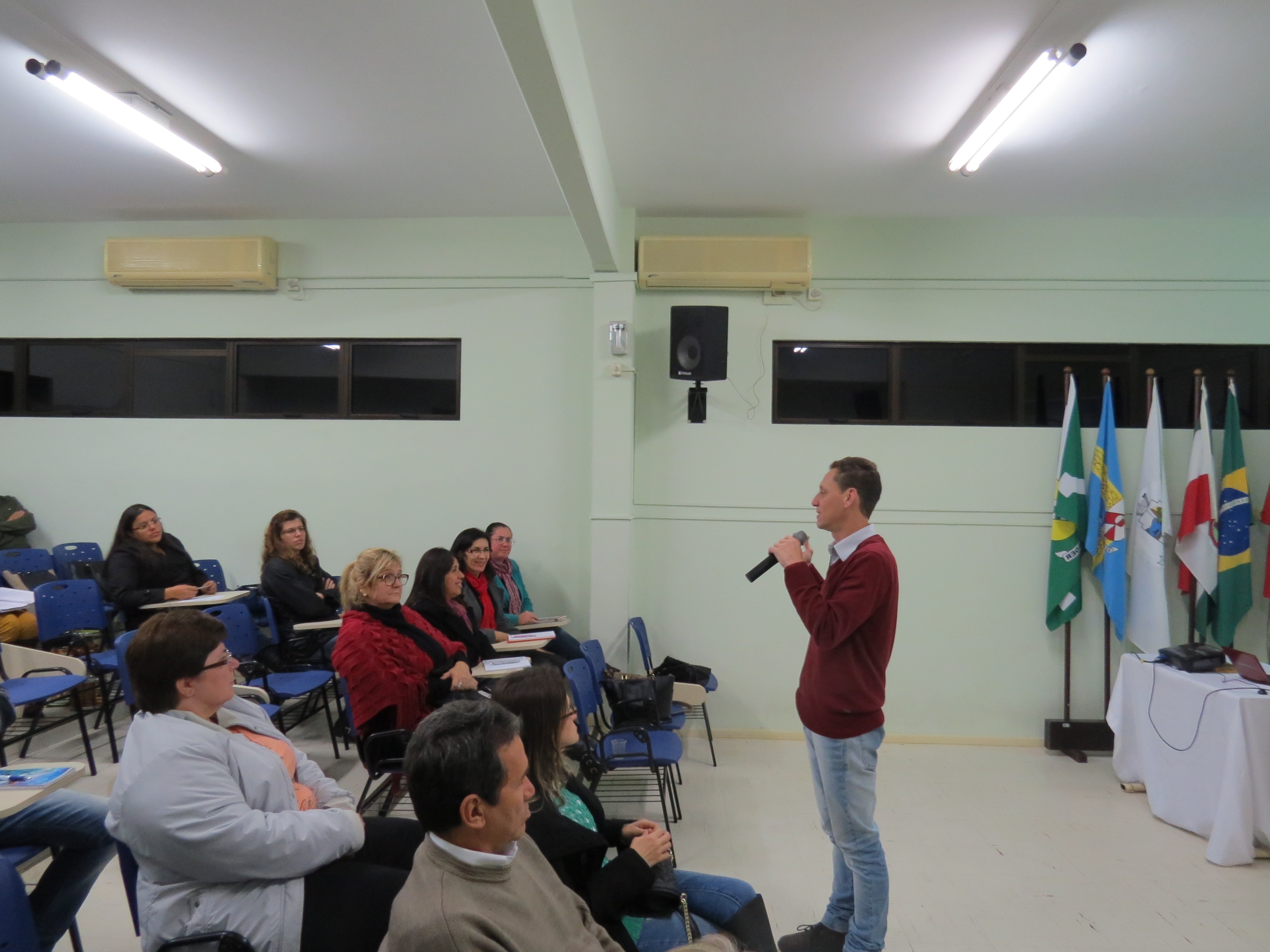 You are currently viewing Aulas Palestras da Escola de Governo e Cidadania da AMVALI.