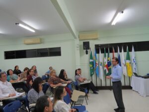 Read more about the article Leonardo Papp palestrou na Escola de Governo