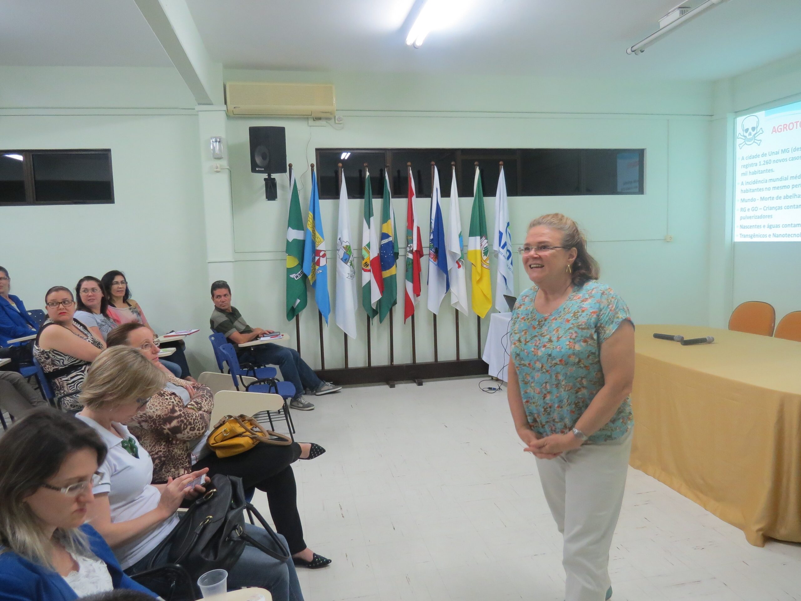 Read more about the article Revolução verde é tema discutido na Escola de Governo e Cidadania da AMVALI