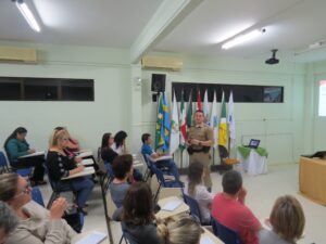 Read more about the article Escola de Governo realiza a palestra “Direitos Humanos”