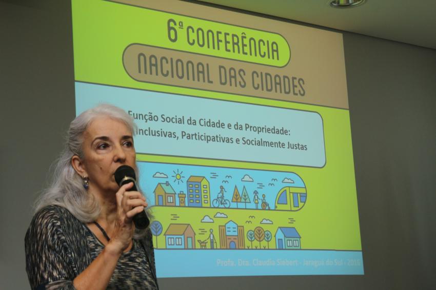 Read more about the article Conferência discute os rumos da cidade