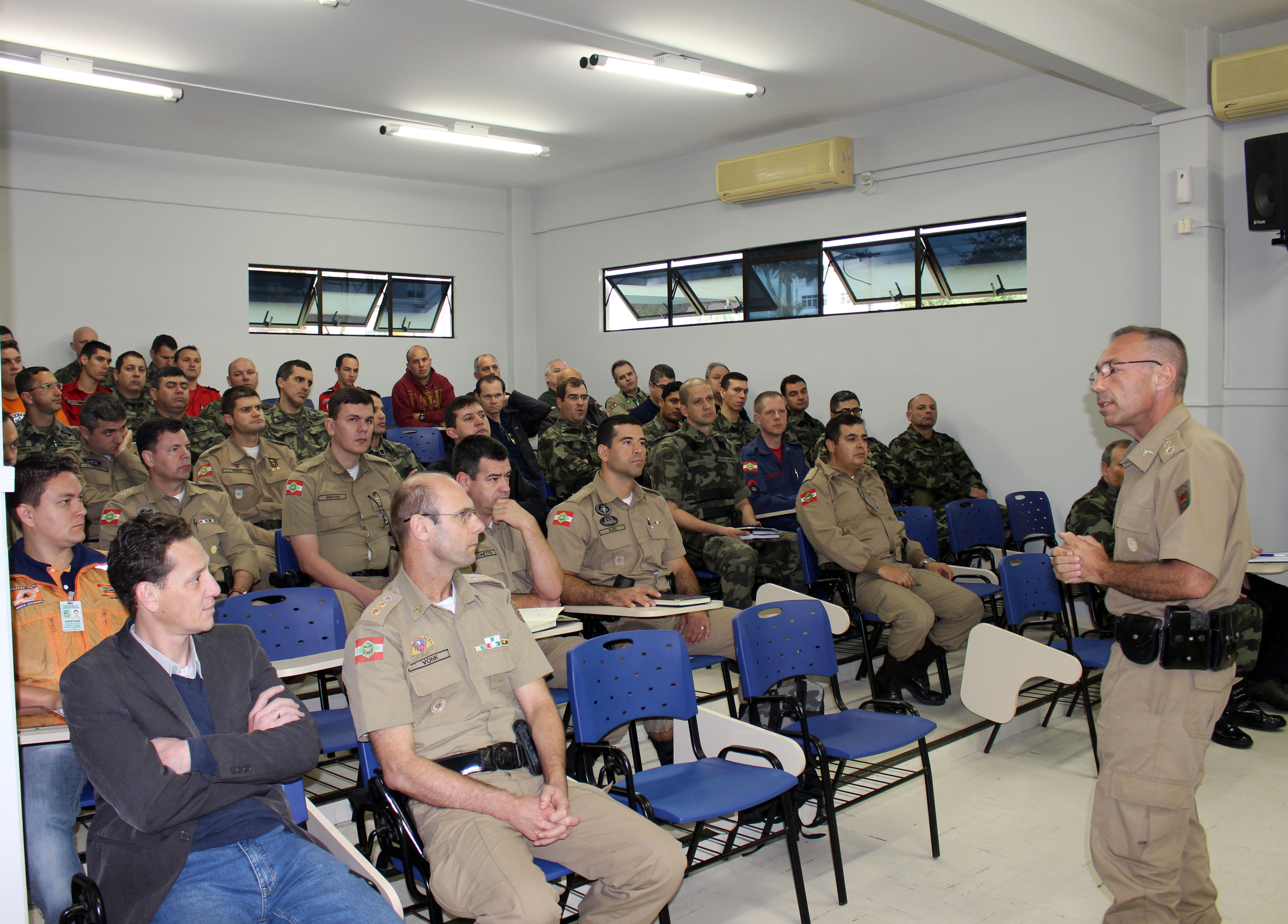 Read more about the article Exercício Simulado do Batalhão de Ajuda Humanitária em Jaraguá do Sul