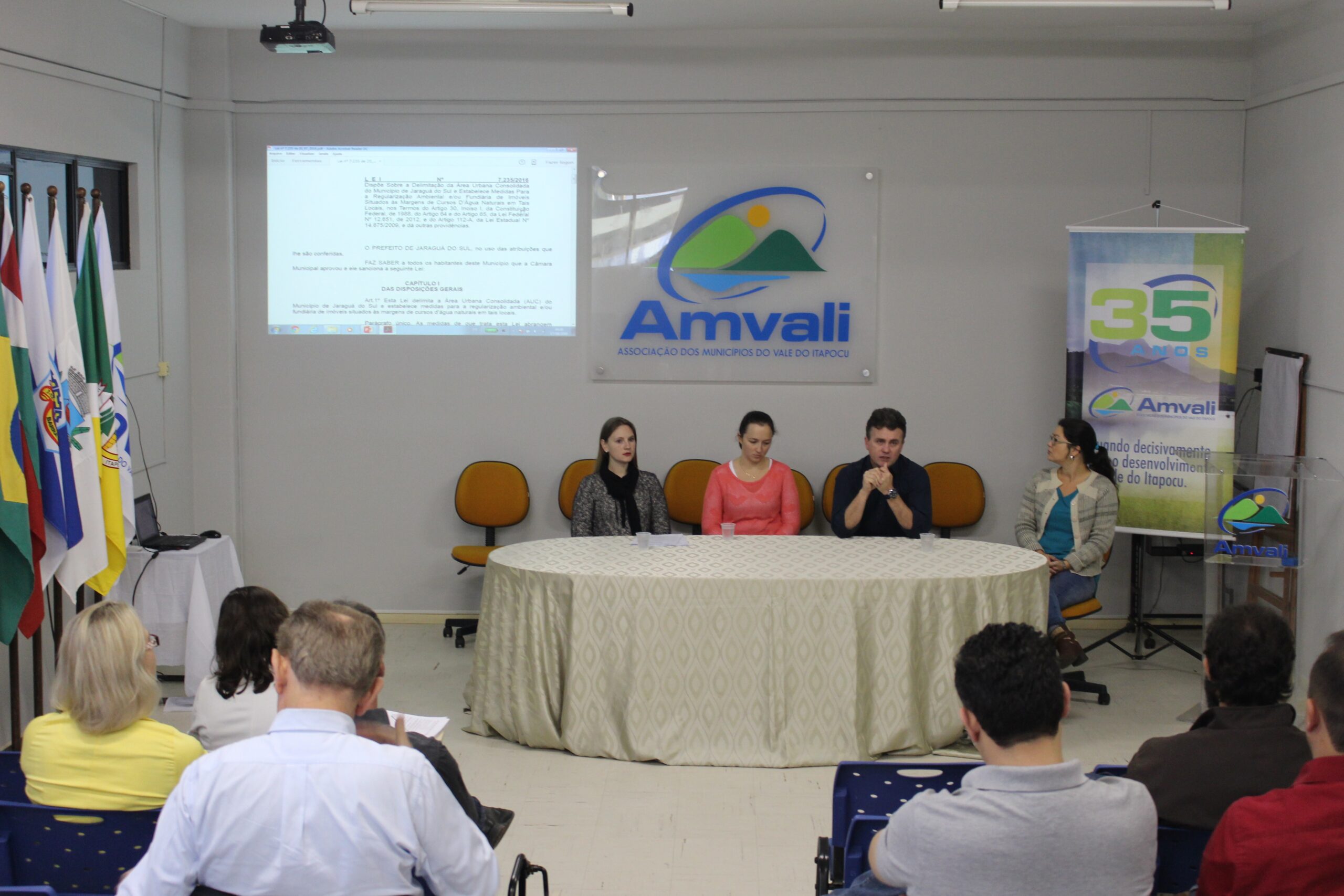 You are currently viewing Lei da AUC de Jaraguá do Sul é apresentada  ao Colegiado de Planejamento da AMVALI