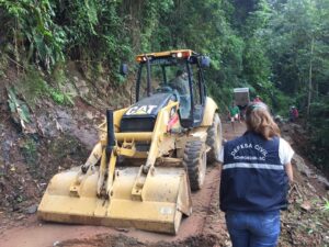 Read more about the article Defesa Civil vistoria obras na Estrada Rio do Julio