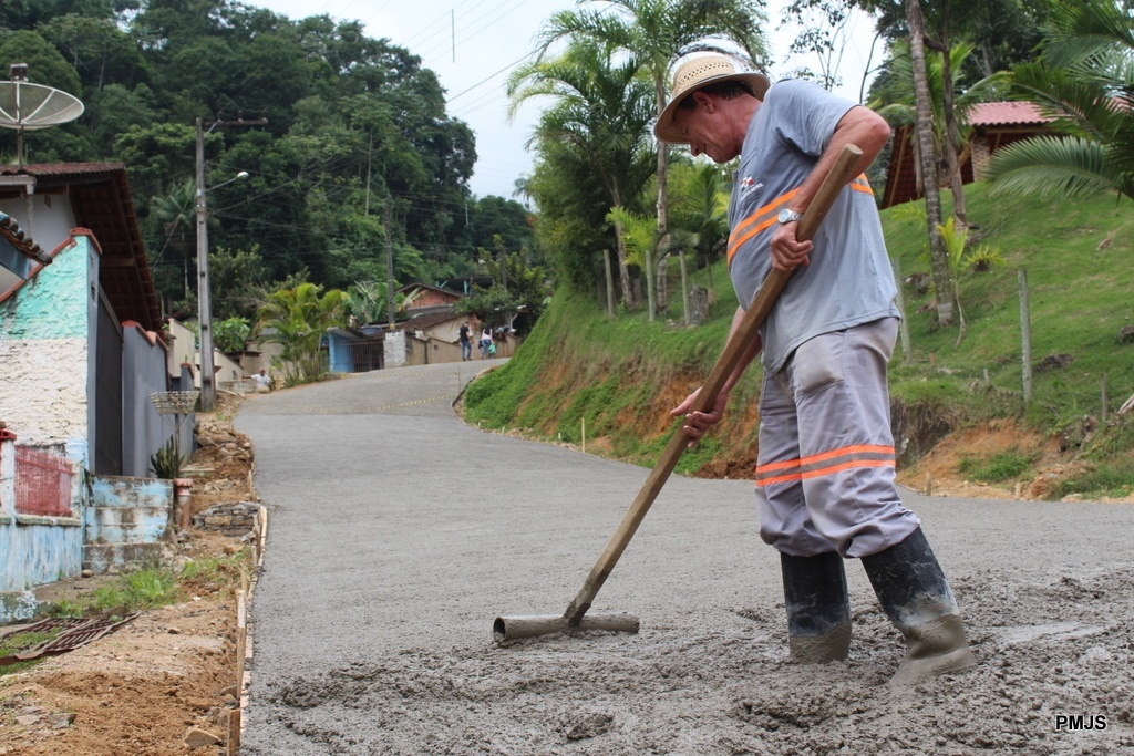 You are currently viewing Boa Vista recebe obras de concretagem em duas ruas