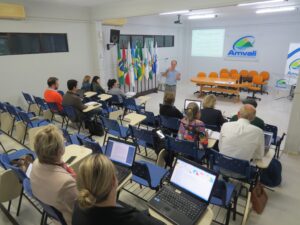 Read more about the article Realizada Formação para Gestores da Educação dos municípios da AMVALI