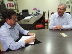 Read more about the article Presidente da Alesc participa de reunião com prefeito Gottardi