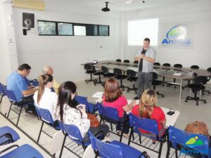 Read more about the article Realizada reunião do Colegiado de Cultura da AMVALI