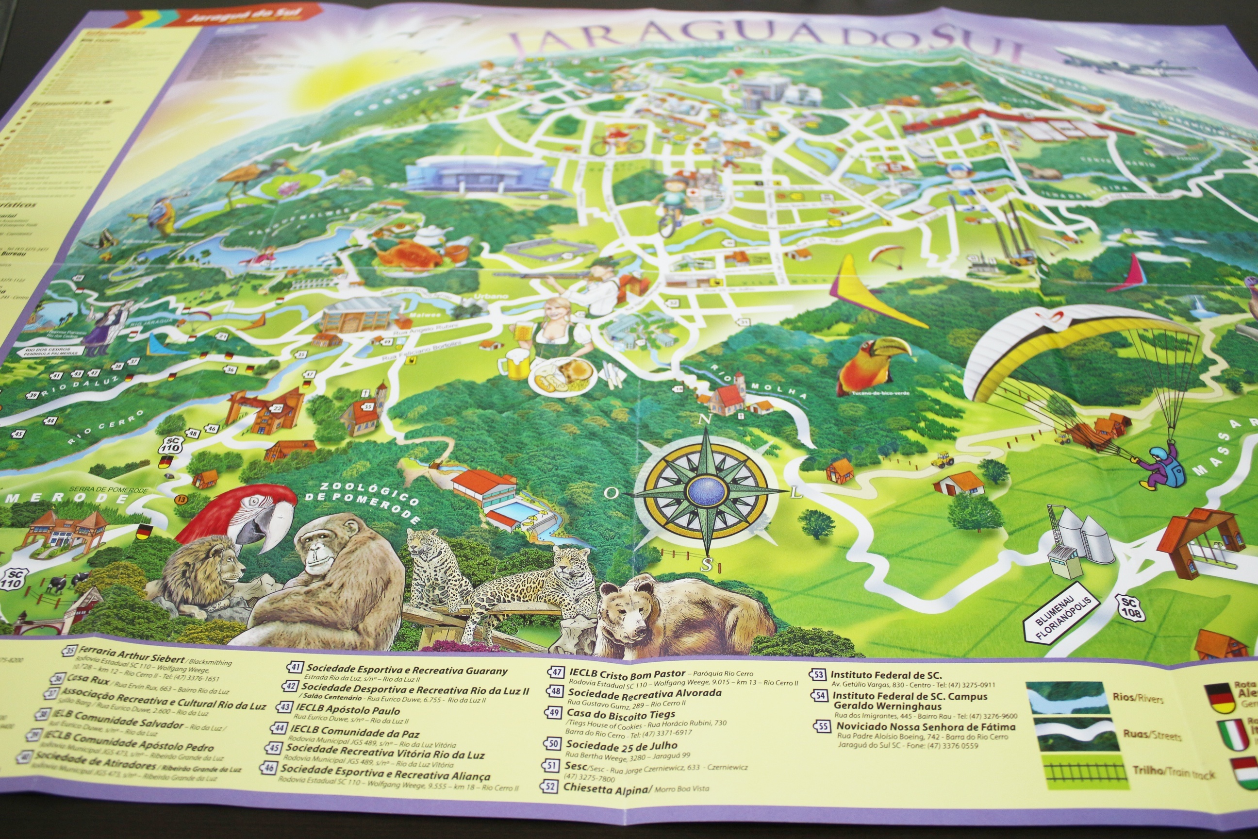 Read more about the article Município recebe mapa turístico atualizado