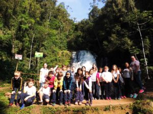 Read more about the article Estudantes de Corupá têm aulas de Educação Ambiental na Rota das Cachoeiras