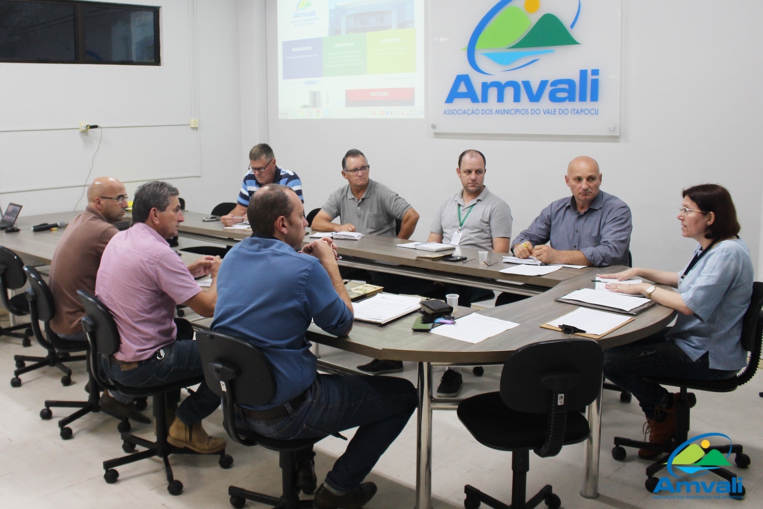 Read more about the article Realizada reunião do Colegiado de Agricultura da AMVALI