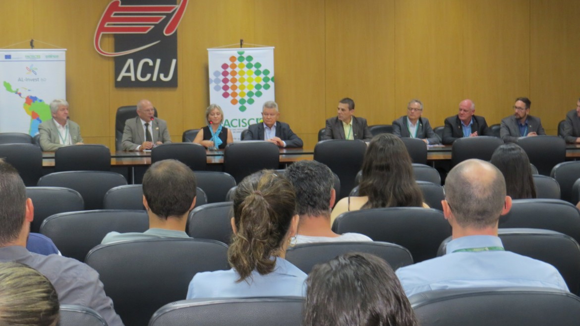 You are currently viewing AMVALI participa de Seminário Internacional de Resíduos Sólidos