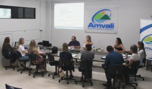 Read more about the article Criado o Colegiado de Meio ambiente da AMVALI