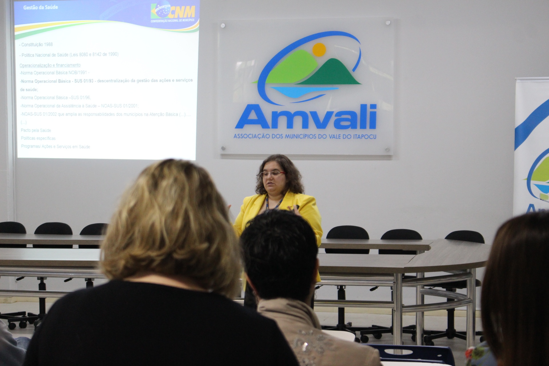 You are currently viewing Roda de conversa sobre o financiamento da política de saúde