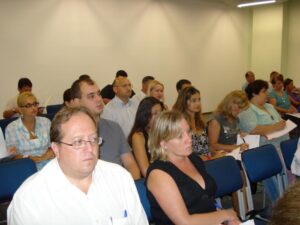 Read more about the article Técnicos da Amvali participam de seminário em Blumenau