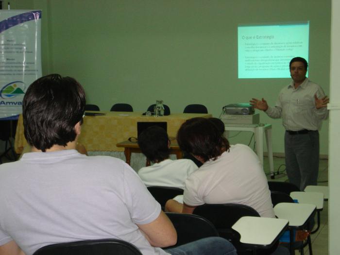 You are currently viewing Escola de Governo realiza aulas todas as terças-feiras