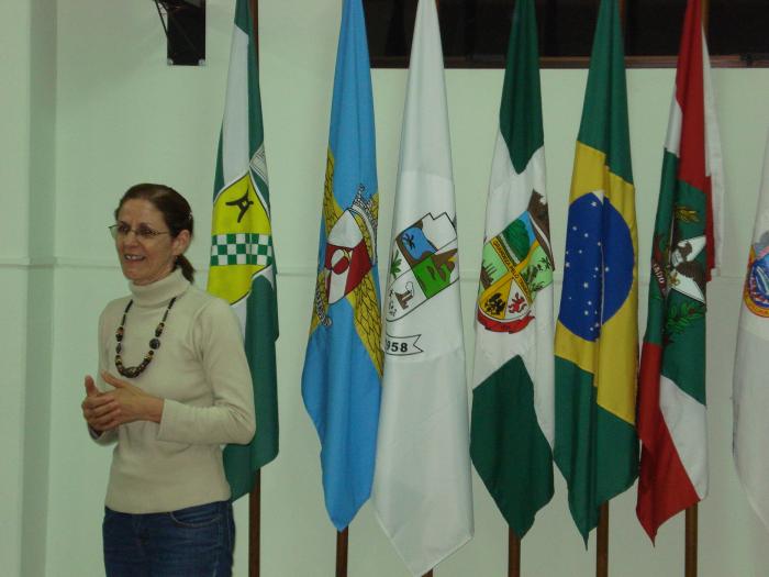 Read more about the article Associativismo de Municípios foi discutido na Escola de Governo