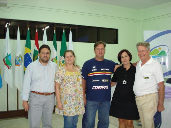 You are currently viewing Escola de Governo debate sobre a participação cidadã