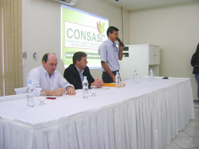 Read more about the article Colegiado de Agricultura da AMVALI participa de reunião do Consasc