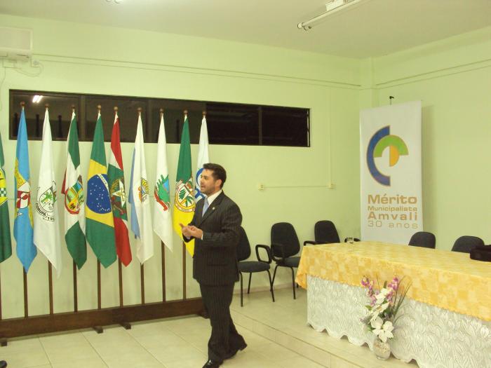 Read more about the article Tribunal de Contas na Escola de Governo