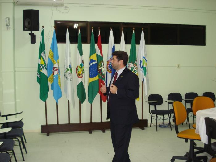 Read more about the article Controle Externo foi discutido na Escola de Governo