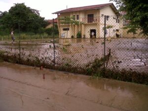 Read more about the article Sede da AMVALI é atingida pela chuva