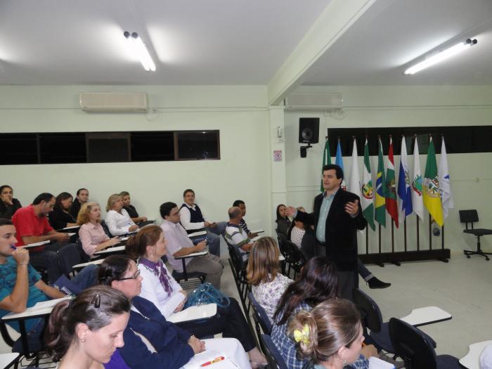 Read more about the article Gestão de pessoas é discutida na Escola de Governo