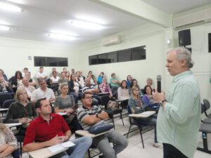 Read more about the article Processo Legislativo é debatido na Escola de Governo