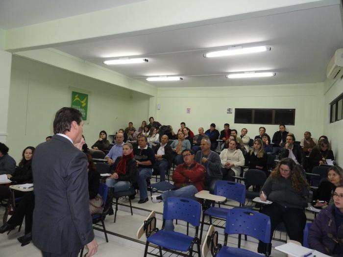 Read more about the article Controle externo é tema de palestra na Escola de Governo