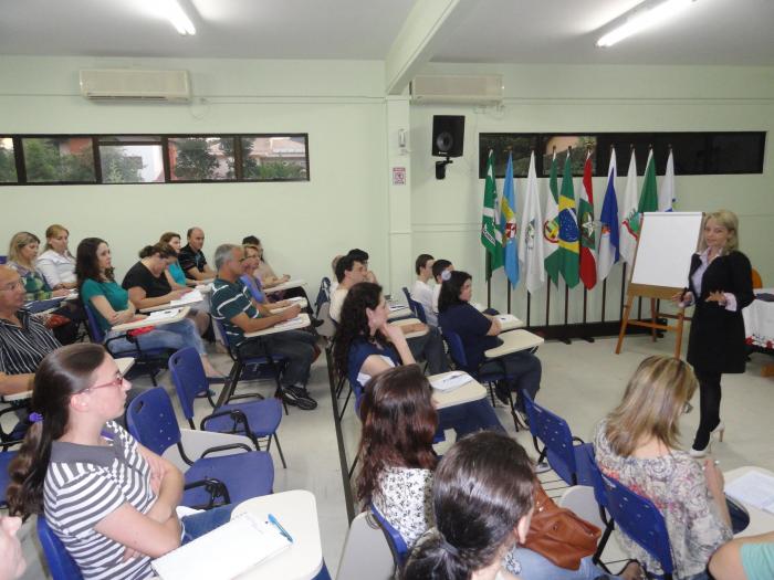 You are currently viewing Alunos debatem sobre problemáticas trabalhistas