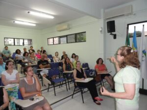 Read more about the article Revolução Verde e alimentos orgânicos são discutidos na Escola de Governo e Cidadania