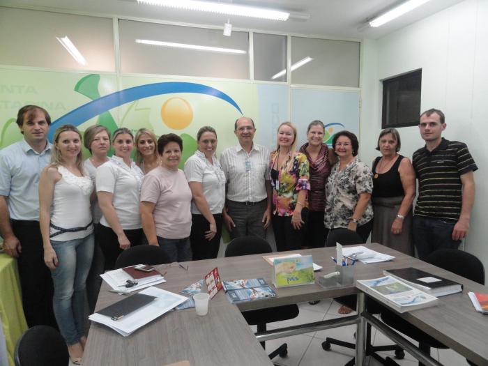 Read more about the article Prefeitos da AMVALI participam de reunião do Colegiado de Saúde