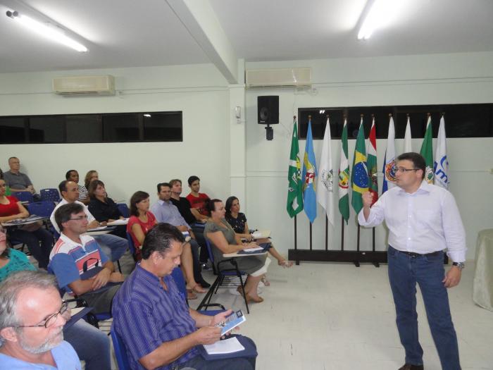 Read more about the article Escola de Governo e Cidadania inicia as aulas