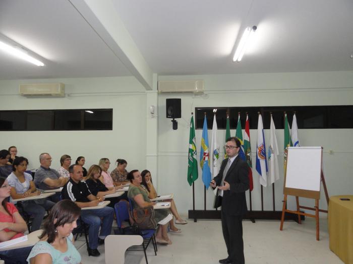 You are currently viewing Leonardo Papp palestra sobre legislação ambiental