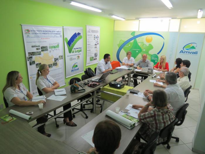 You are currently viewing Colegiado de Saúde conhece programas realizados em Jaraguá do Sul