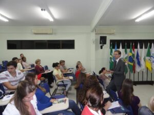 Read more about the article Escola de Governo debate sobre Improbidade Administrativa