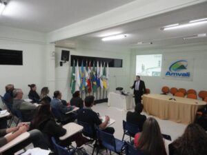 Read more about the article Palestra da Escola de Governo e Cidadania discute sobre autodesenvolvimento