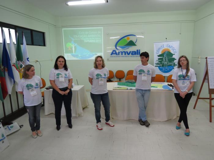 You are currently viewing Comitê Itapocu e AMVALI realizam Ciclo de Cursos de Educação Ambiental