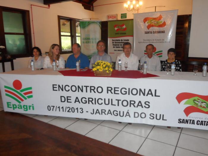 Read more about the article AMVALI participa de Encontro Regional de Agricultoras