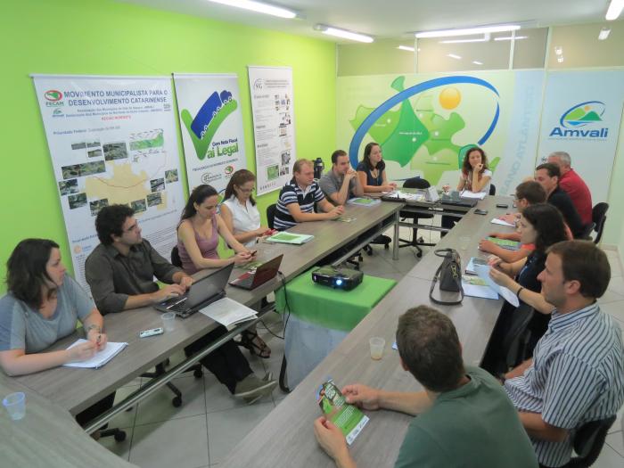 Read more about the article AMVALI realiza reunião técnica referente ao PIGIRS