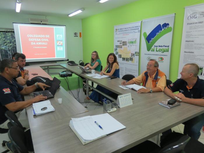 You are currently viewing Colegiado de Defesa Civil da AMVALI realiza primeira reunião de 2014