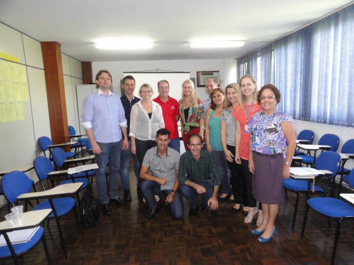 Read more about the article Colegiado de Educação da AMVALI realizou reunião em Barra Velha