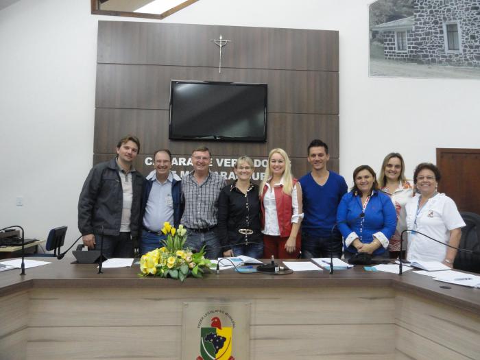 You are currently viewing Prefeito Mário Fernando Reinke participa de reunião do Colegiado de Educação