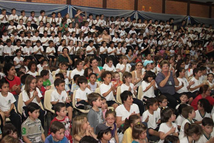 You are currently viewing Folguedo de Boi de Mamão encanta as crianças de Jaraguá do Sul