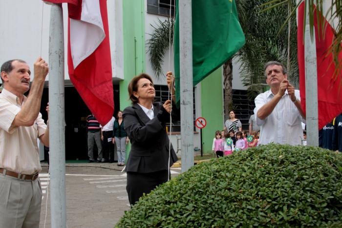 Read more about the article Abertura da Semana da Pátria na Prefeitura de Jaraguá do Sul emocionou o público