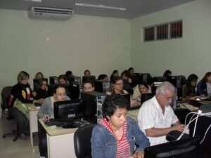 Read more about the article Professores recebem curso sobre controle dos recursos do FNDE