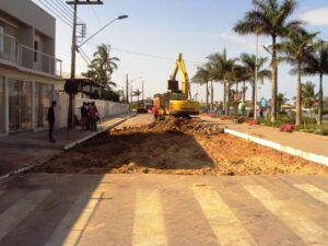 Read more about the article Prefeitura inicia base para asfaltar rua Plácido Gomes de Oliveira