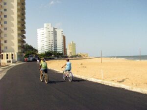 Read more about the article Praia Central ganha nova pista asfáltica