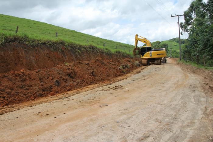 You are currently viewing Obras chegam a Corticeirinha