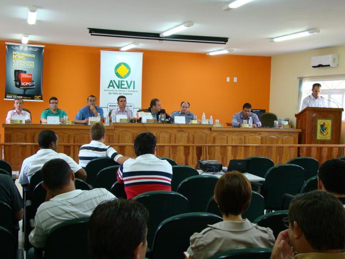 Read more about the article Assembleia da Avevi debate a comunicação pública